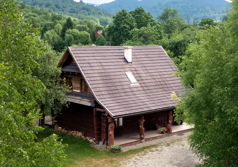 Domek BEAR - dom piętrowy dla 12 osób w Bieszczadach
