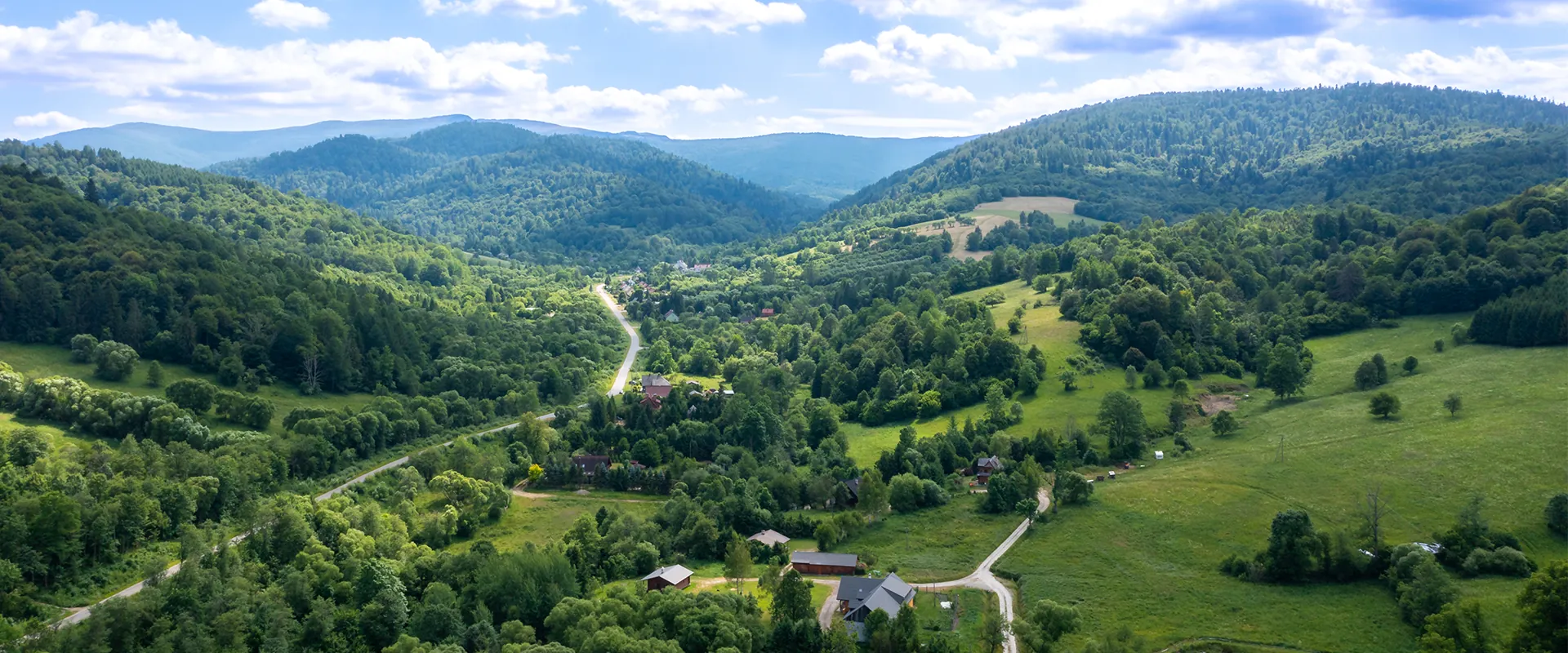Bieszczady - panorama doliny